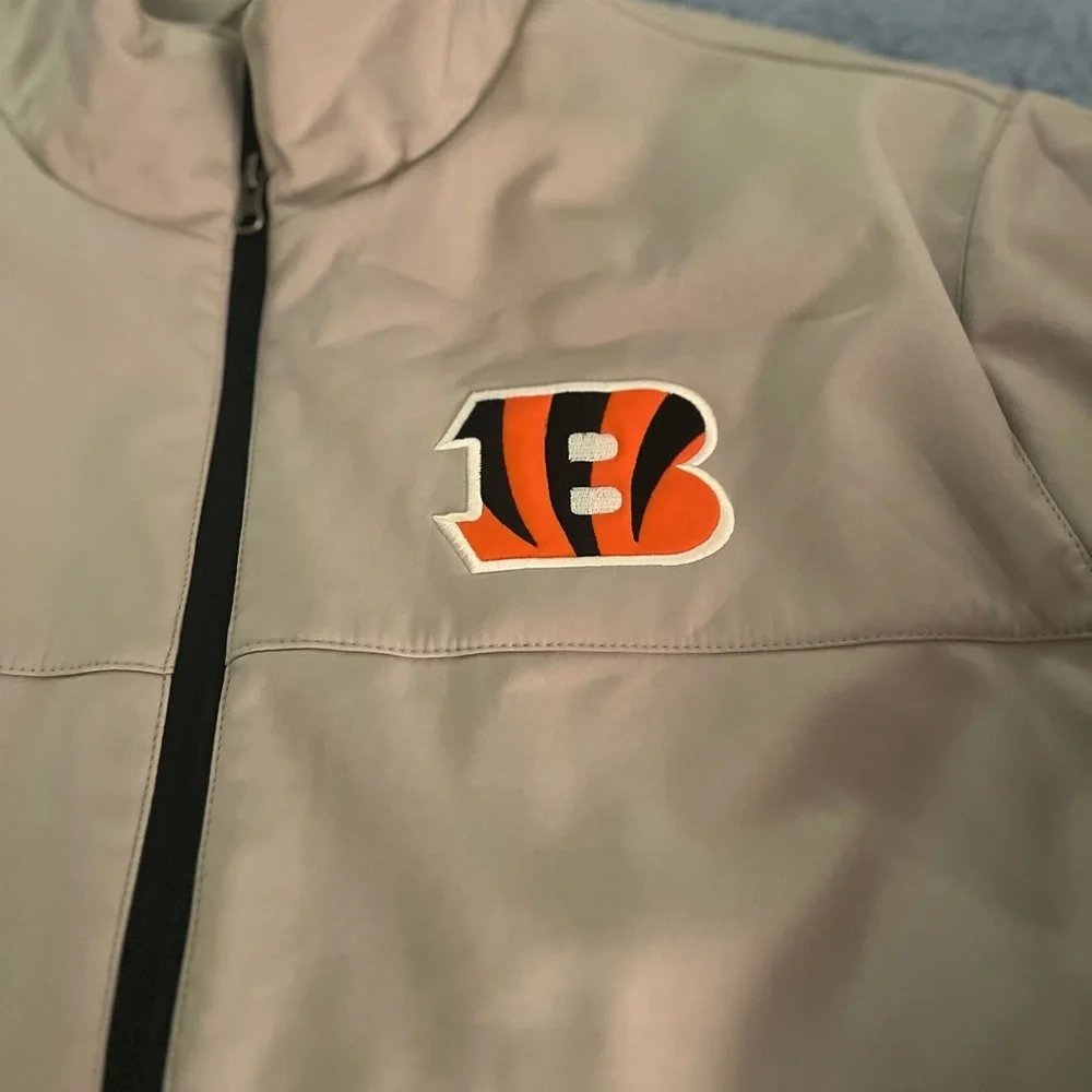 Cincinnati Bengals NFL Beige Tan Men’s impact coat size 2XL